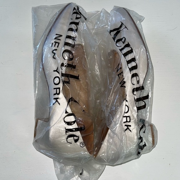 Kenneth Cole New York Shoes 7.5 - Picture 8 of 8